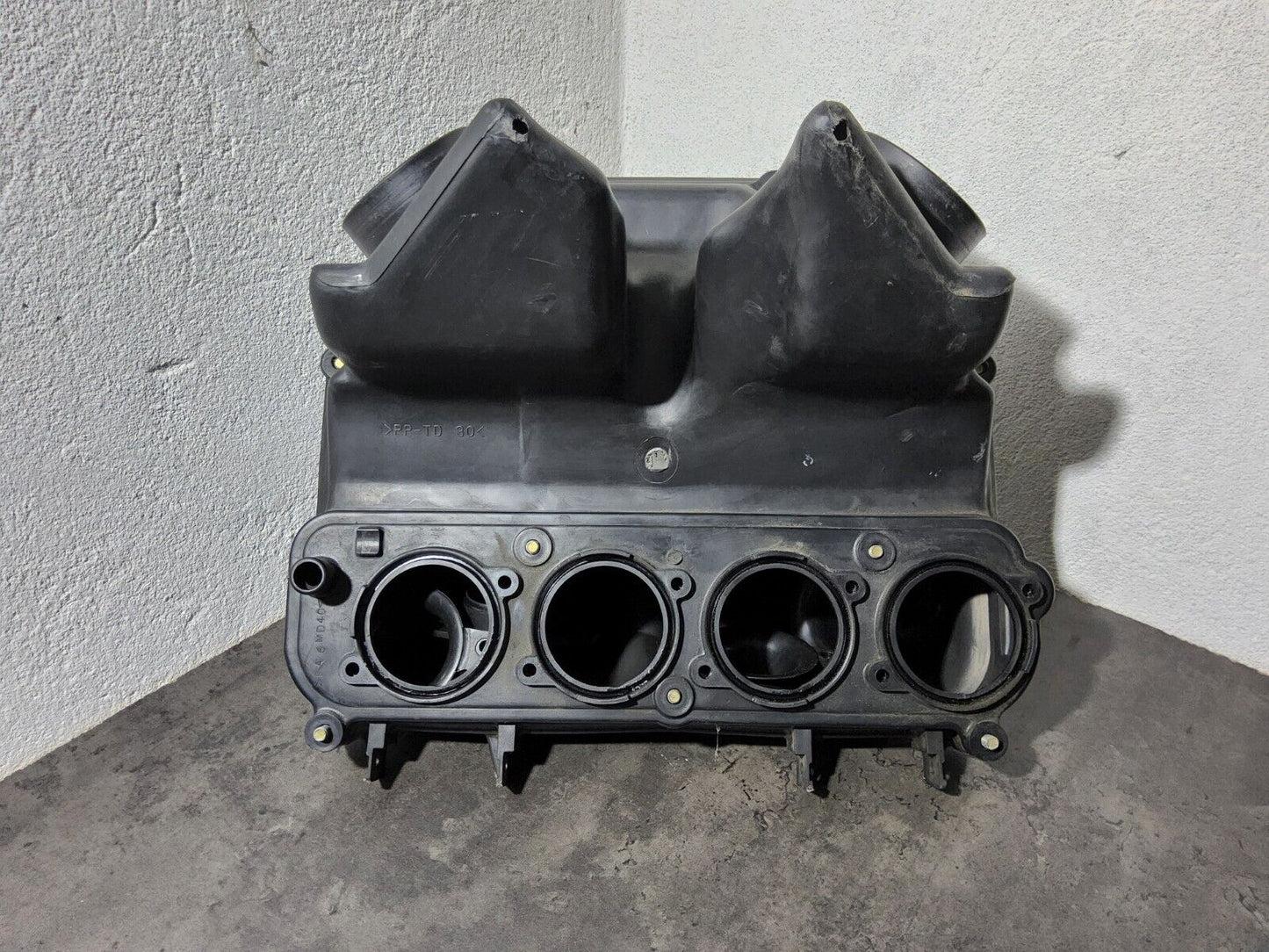 7642498