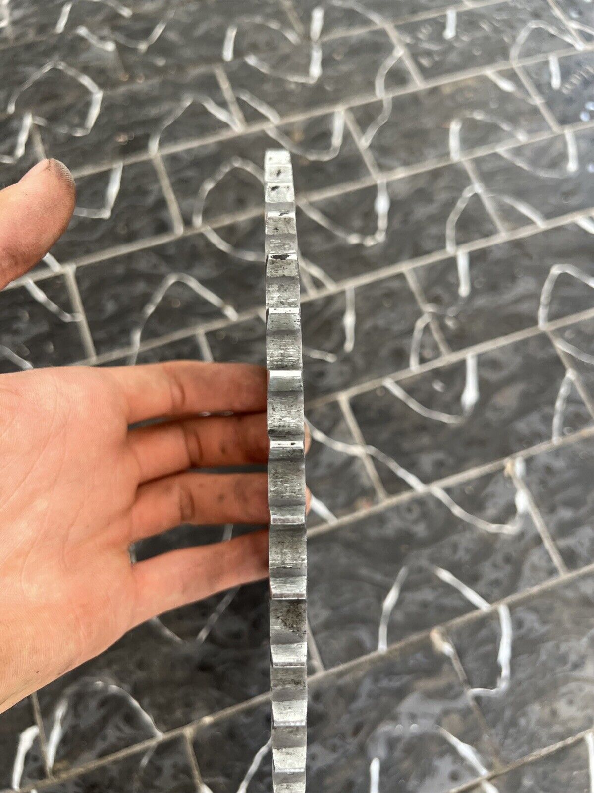 6080595